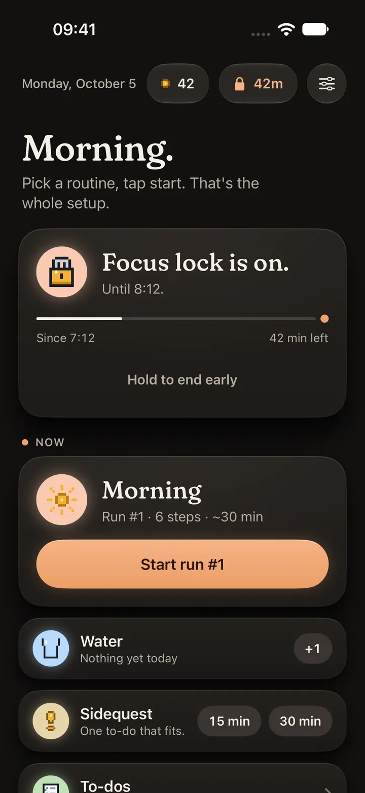 Home in the morning: Focus lock is on.